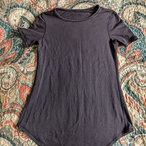 Lululemon t-shirt